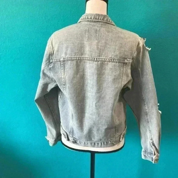 Unif frayed distressed light wash jean jacket in size xs - Picture 4 of 7